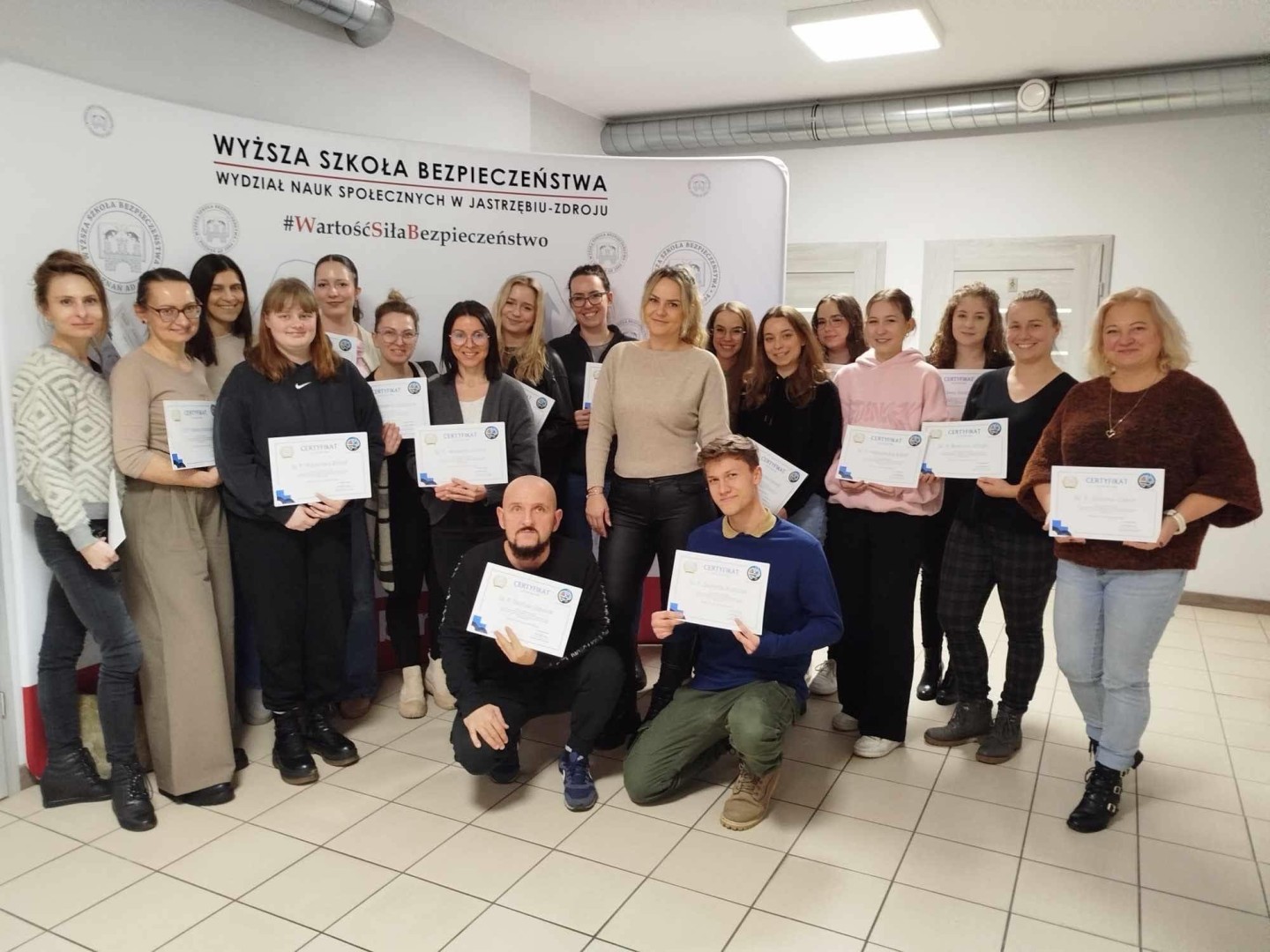 „Bezpieczeństwo jest w naszej głowie”. Wyższa Szkoła Bezpieczeństwa – warto tutaj zdobywać wiedzę na różnych kierunkach